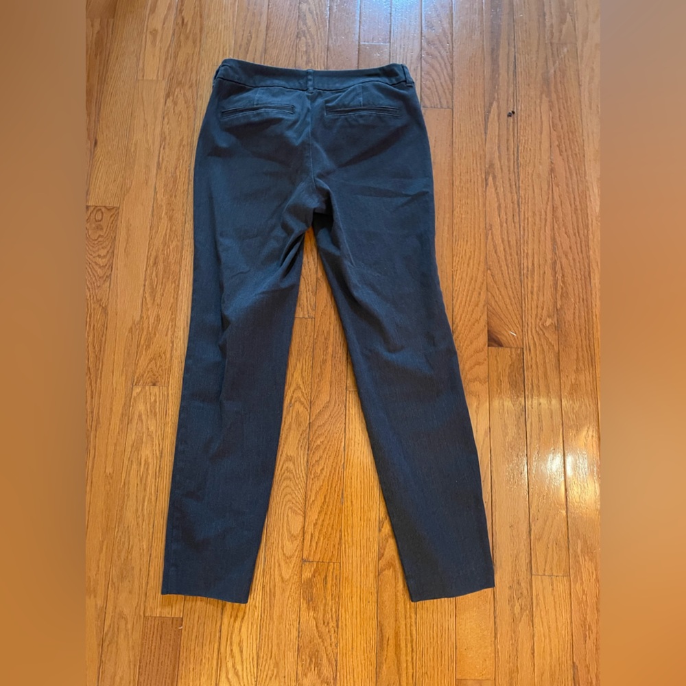 Old Navy
Mid rise
Size 2
